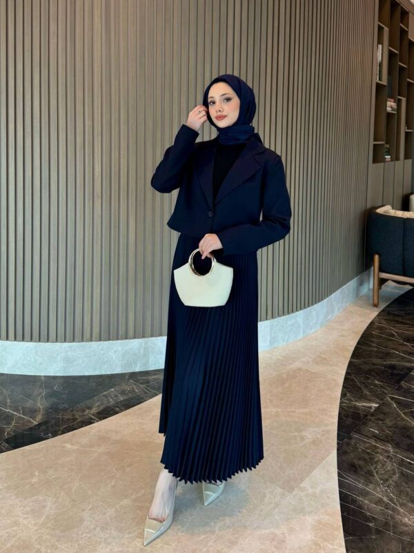 ⁦طقم جكيت و تنورة كسرات⁩ - الصورة ⁦5⁩